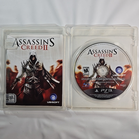 Sony Assassin's Creed II for PS3 - Red and White - Picture 2 of 9